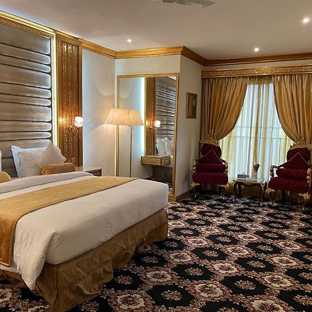 Indus Hotel ハイデラバード エクステリア 写真