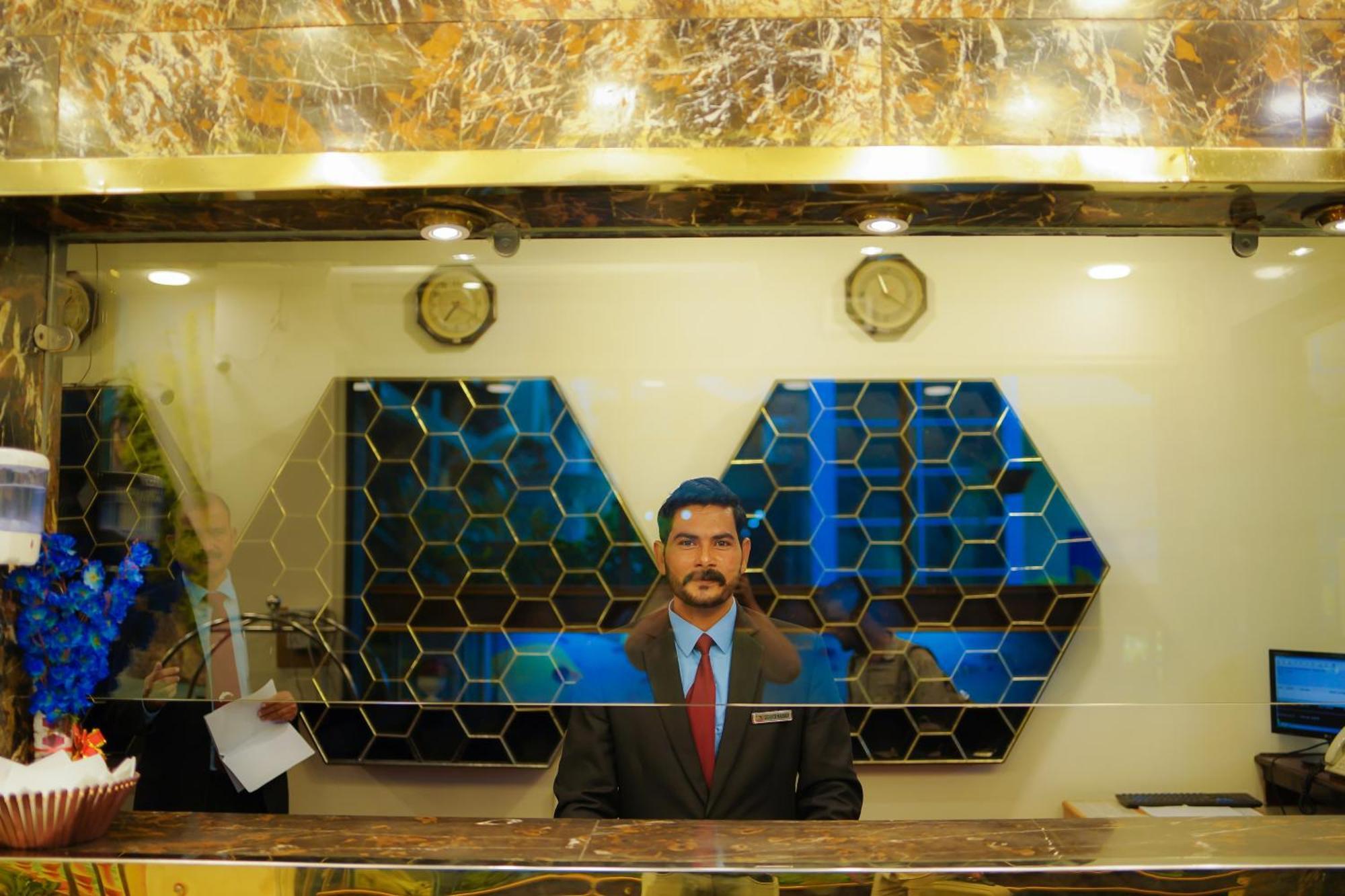 Indus Hotel ハイデラバード エクステリア 写真